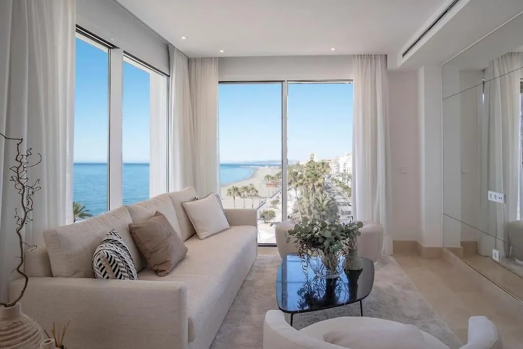 Lujoso Apartamento Primera Linea Playa Y Centrico Estepona 0*,