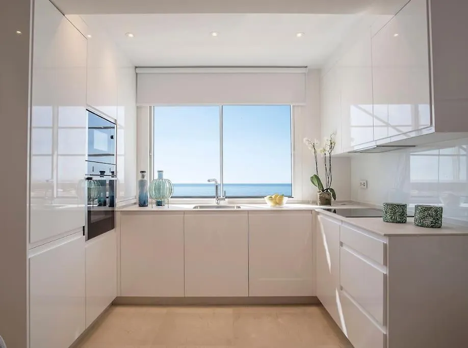 Appartamento Lujoso Apartamento Primera Linea Playa Y Centrico Estepona