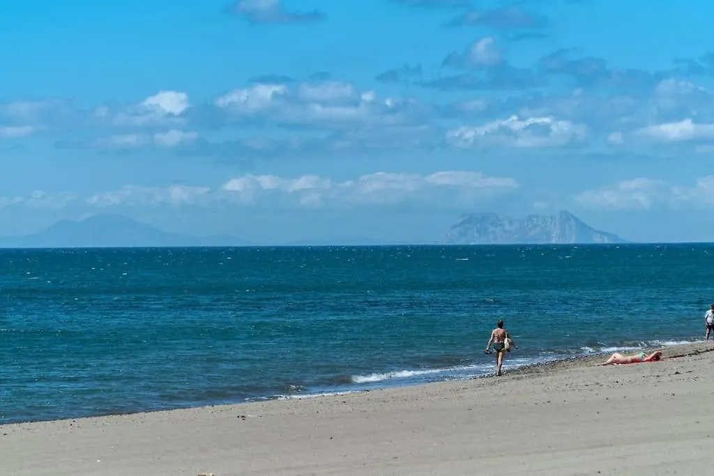 Lujoso Apartamento Primera Linea Playa Y Centrico Estepona Spagna